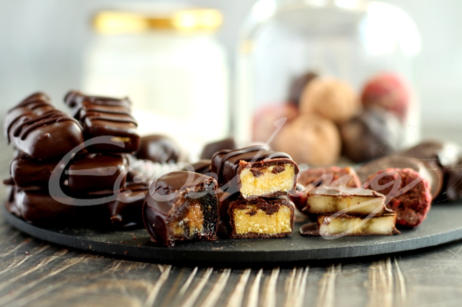 ТОП-13 популярных начинок для шоколадных конфет: состав, история появления, рецепты