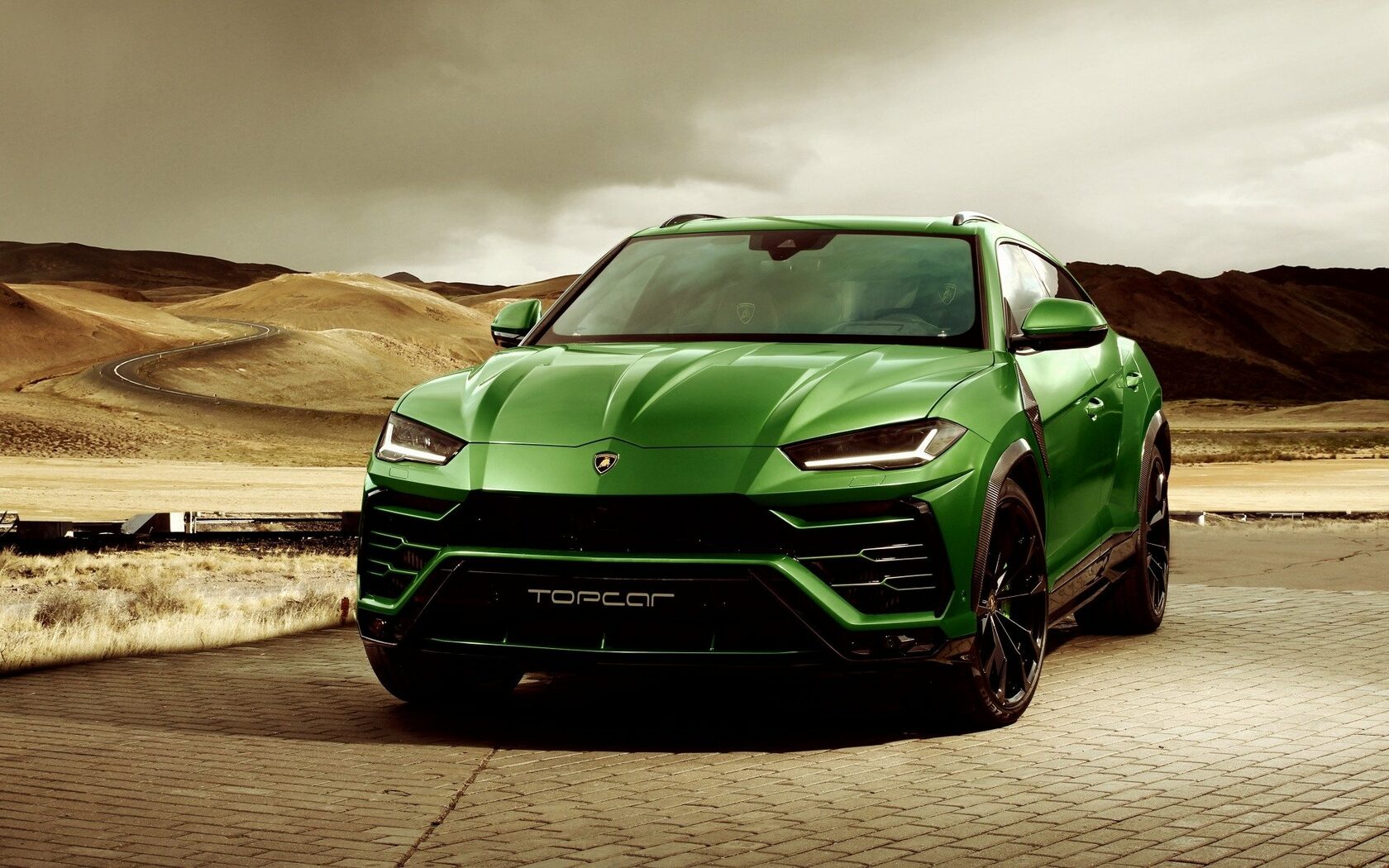 Lamborghini Urus черный матовый