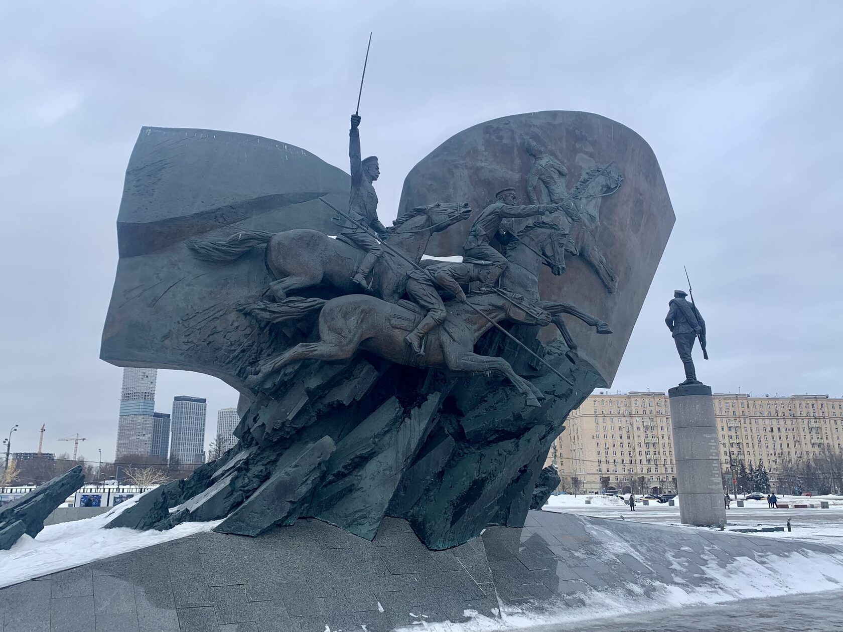 Самостоятельная прогулка по Москве. Поклонная гора