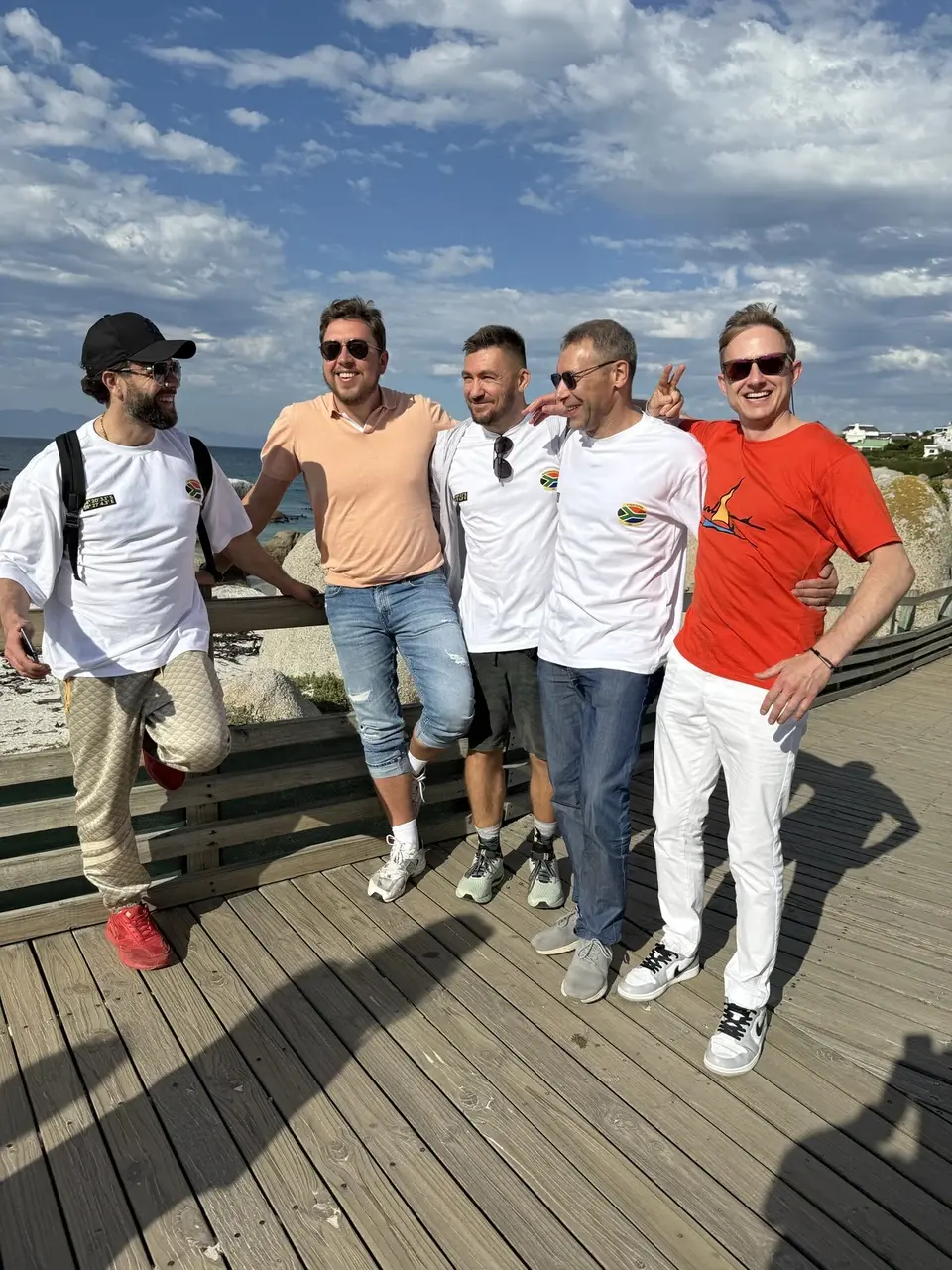 Участники авторского тура Maiden в Кейптаун на городской прогулке