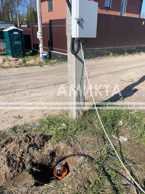 Монтаж ввода кабеля в дом и системы заземления