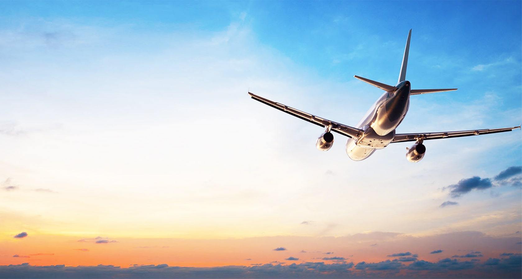 Взлет самолета. Какой самолет летит надо мной. Летающий самолет. Какой самолет летит надо мной. Паника в самолете.