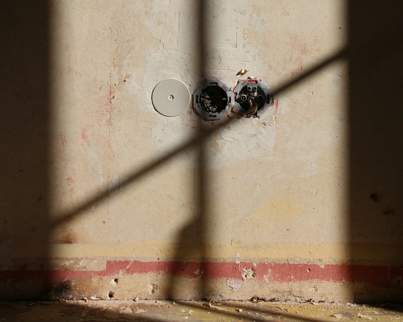 Монтаж розеток