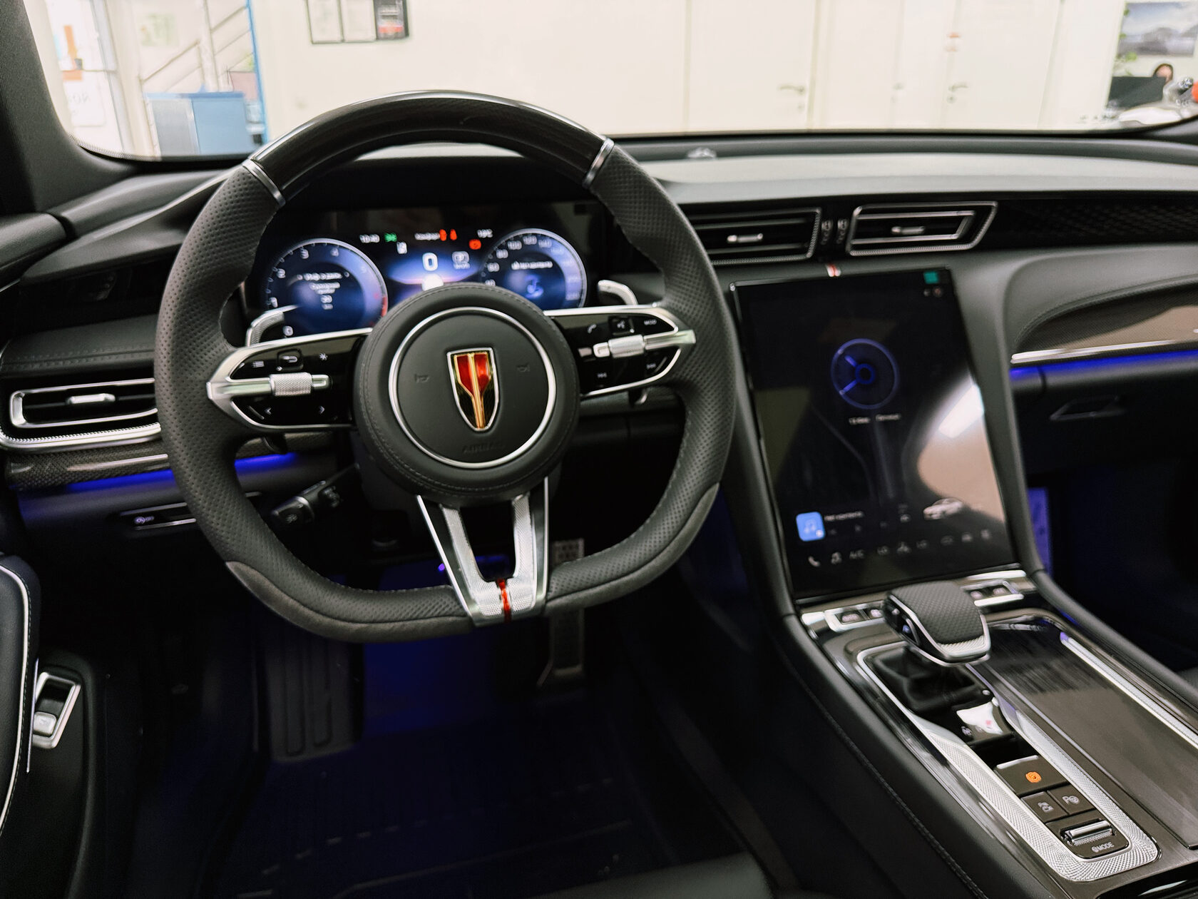 Обзор Hongqi H6