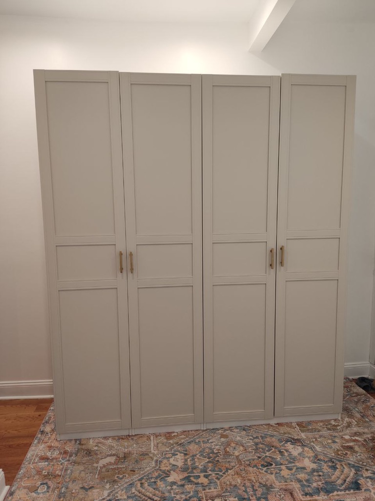 Ikea assembly Manhattan