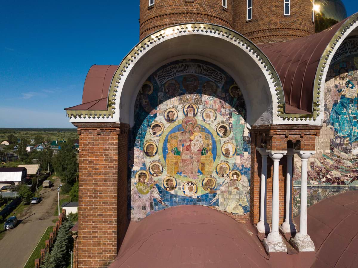 Воскресенский храм (старый) город Вичуга | Красная церковь