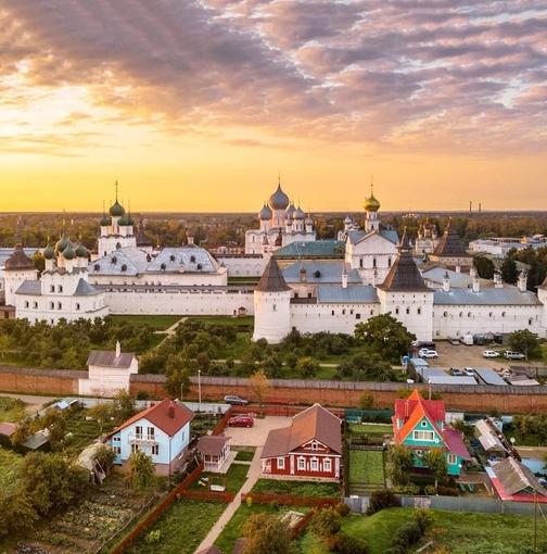 Митрополичий сад ростов великий фото