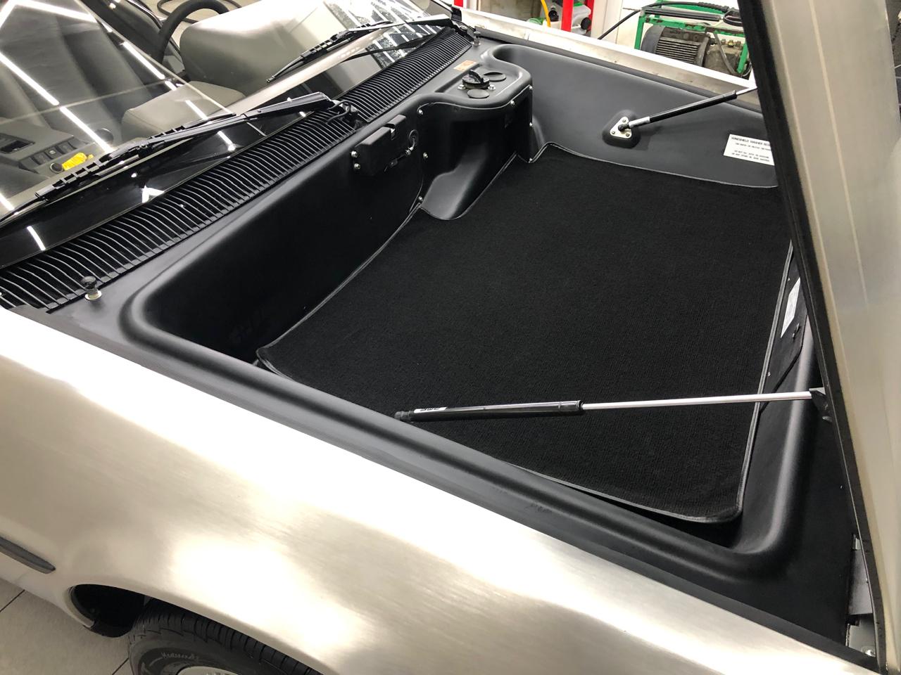 установка автозвука dmc delorean