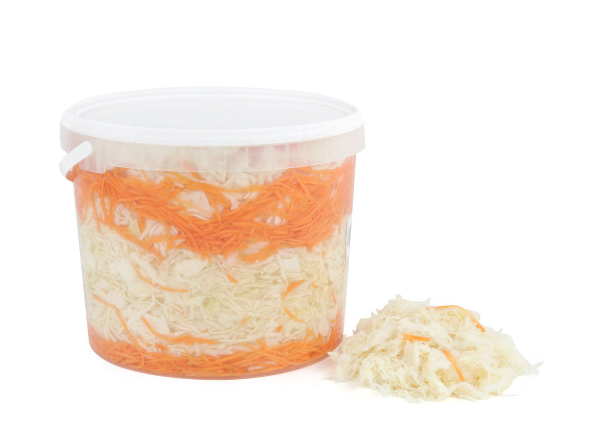 Квашенная капуста в ведре. С морковью. Капуста в ведерках. Капуста квашеная 5 кг ведро. Квашеная капуста ашан.