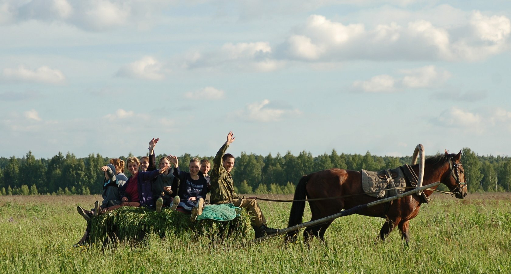 Погода лакаш. Лакаш Рязанская область. Верхом на Мещере. Верхом по Мещере база отдыха Рязань.