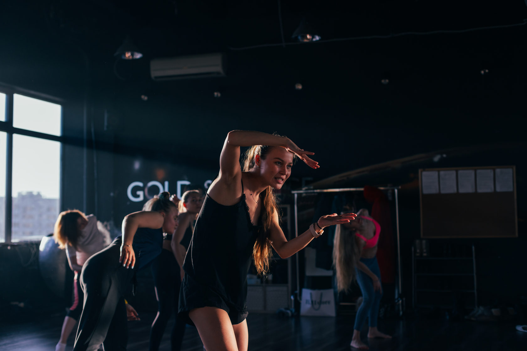 Обучение танцы