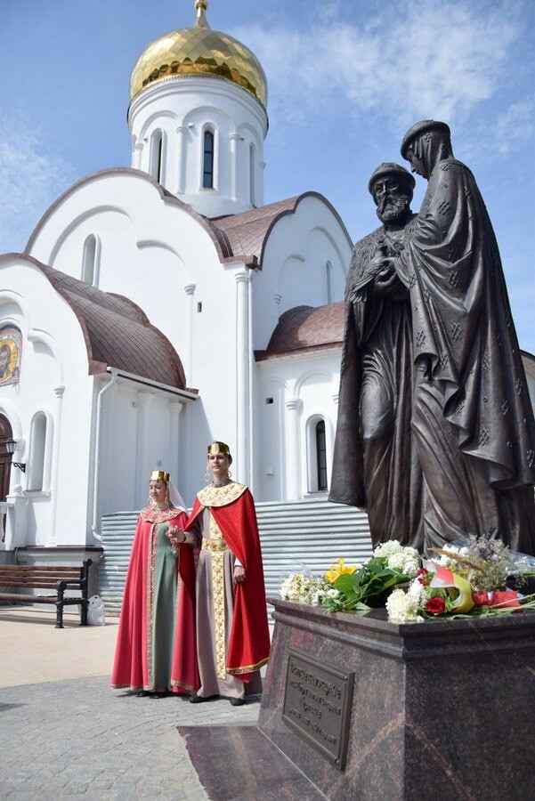 Церковь петра и февронии адрес. Муром храм Петра и Февронии. Храм Петра и Февронии в Тольятти.