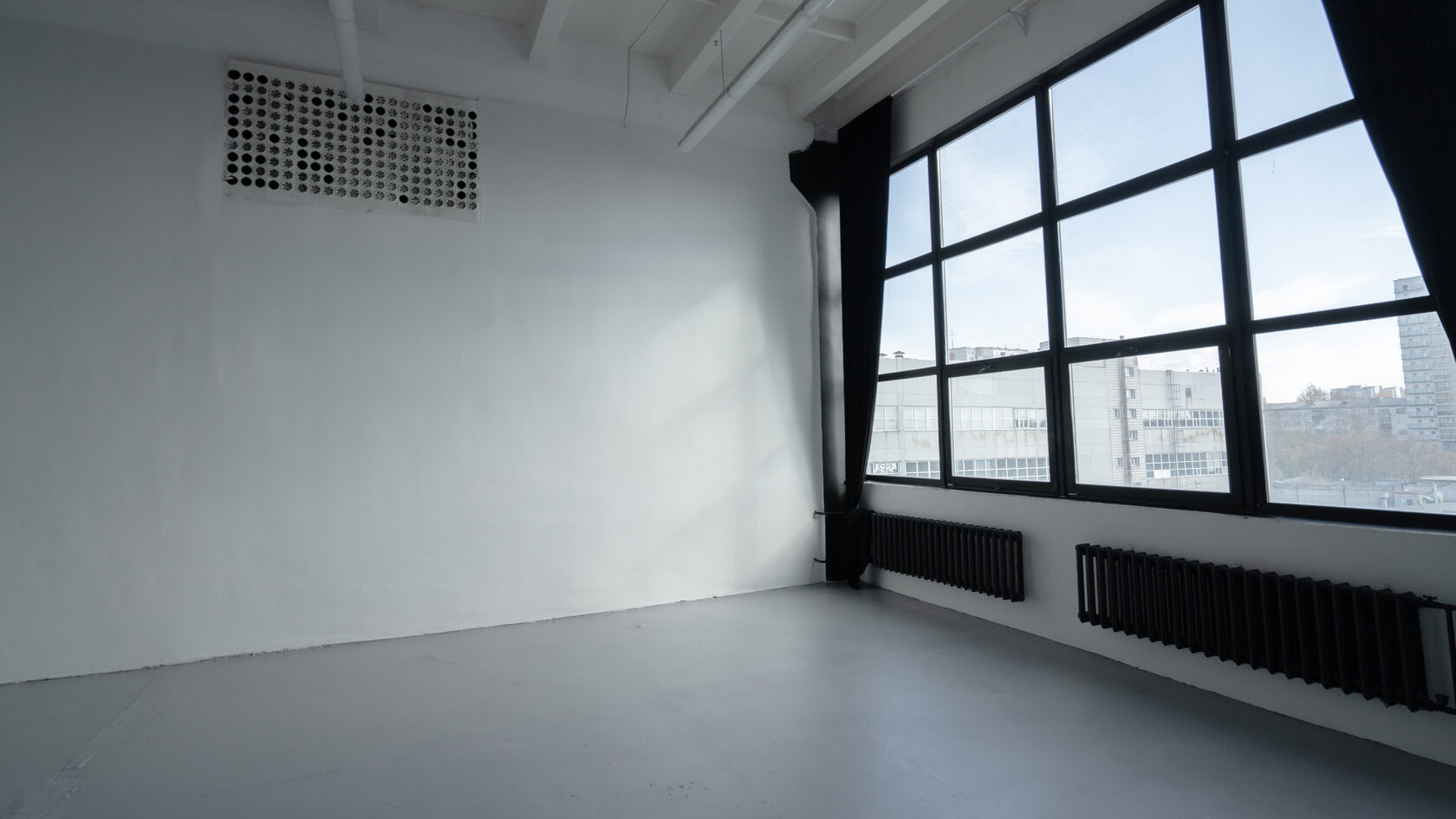 Зал-конструктор MOBY в фотостудии ЭЛЕКТРОЗАВОД ⚡