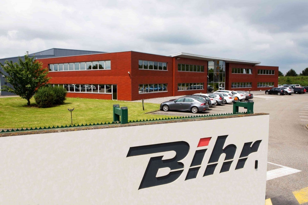 Компания Bihr приобретает Race FX, чтобы укрепить свои позиции в Великобритании