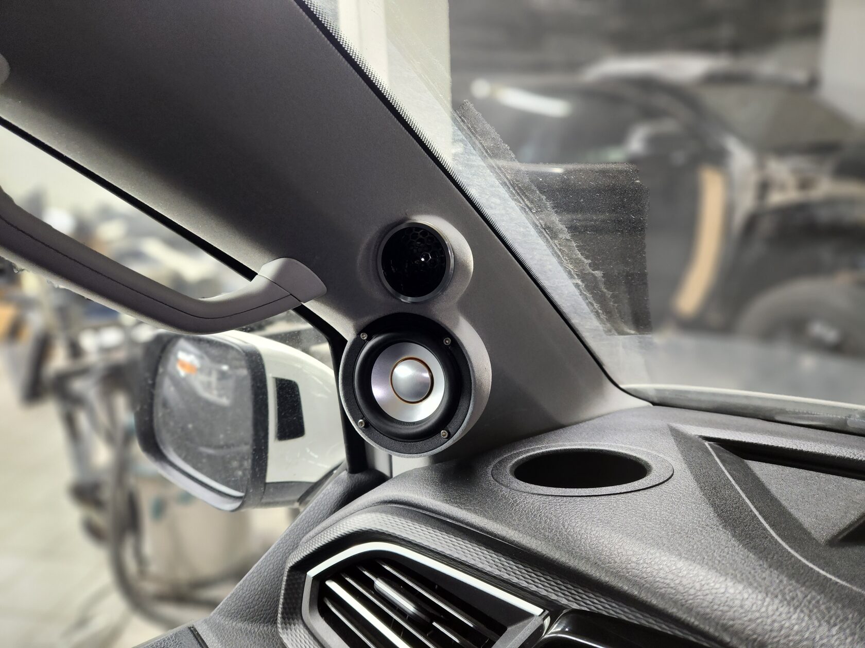 замена акустики volkswagen multivan t6