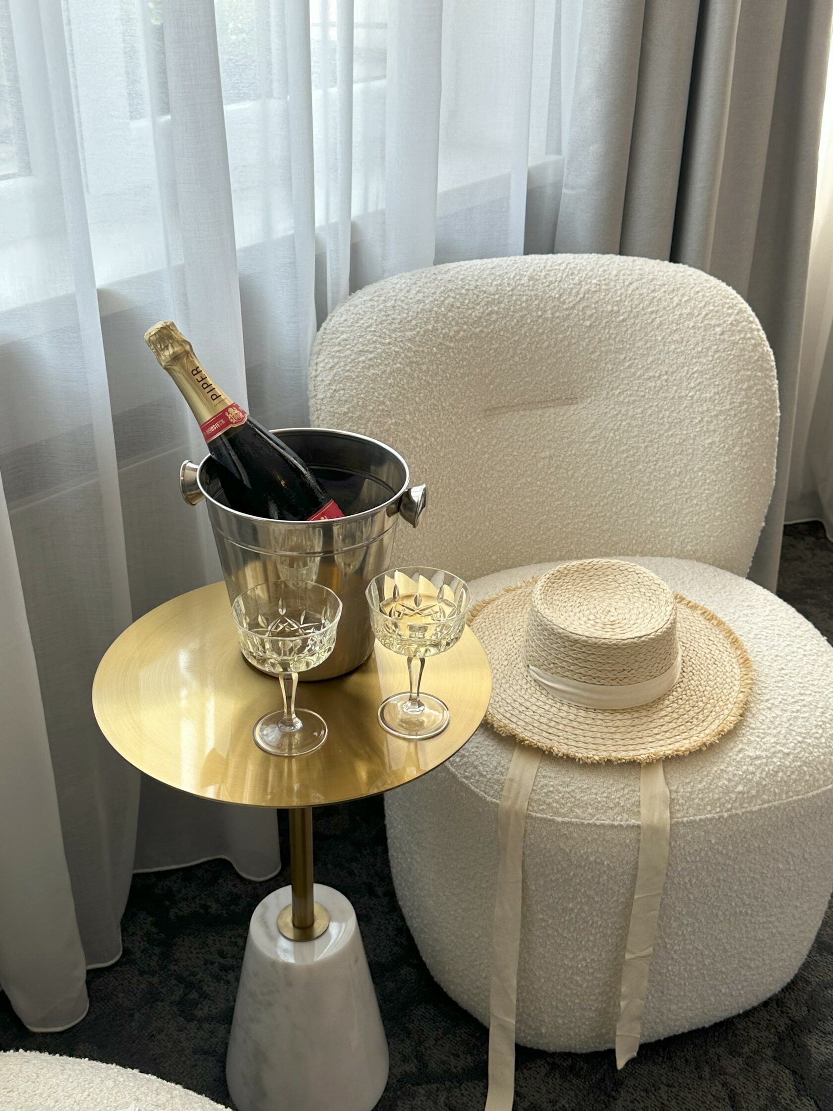 Mr justs. смеситель сенсорный hansen h 70001f. кабардино-балкарская республика, нальчик, кабардинская ул. Mr justs. телевизор sony flatscreen 2000.