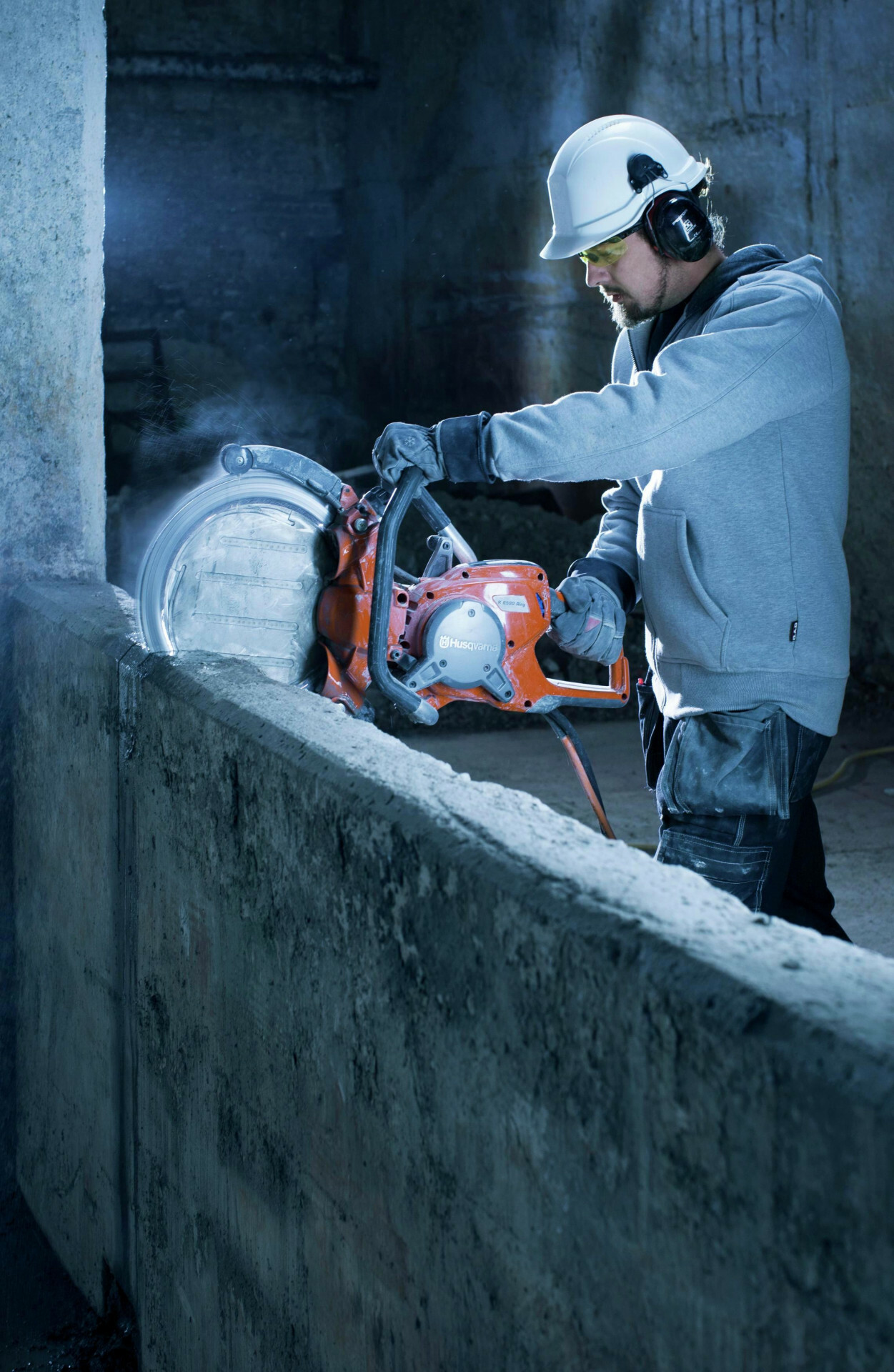 Алмазная резка бетона в Москве и Московской области – цены за м.п ...