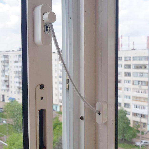 Защита вертикального проветривания для кошек.