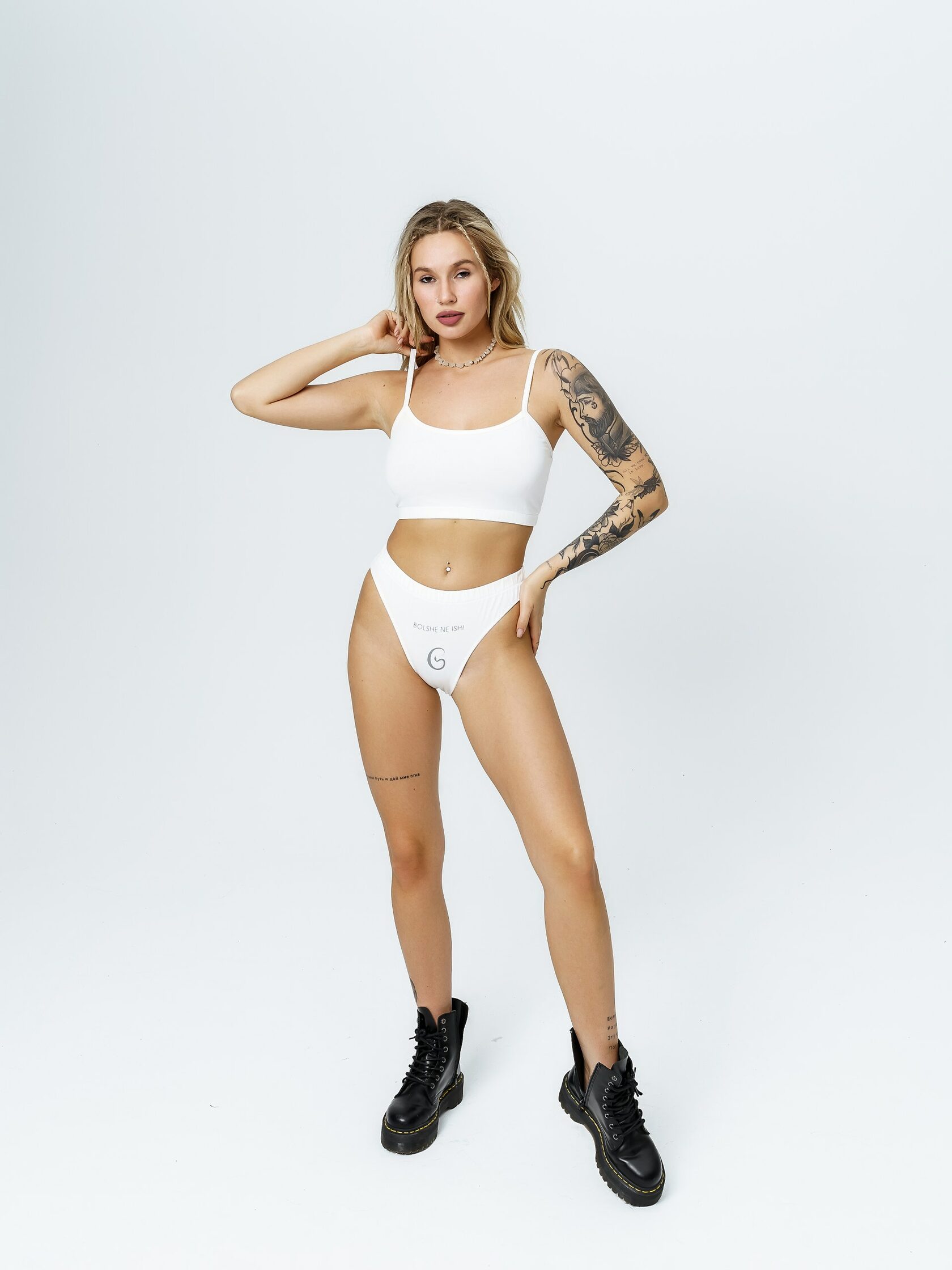 белый хлопковый топ со слипами для спорта и активного отдыха купить в интрнет-магазине Greshi so mnoy