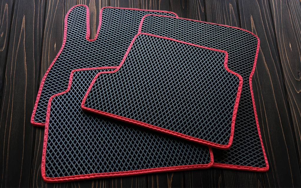 Комплект ковриков на весь салон