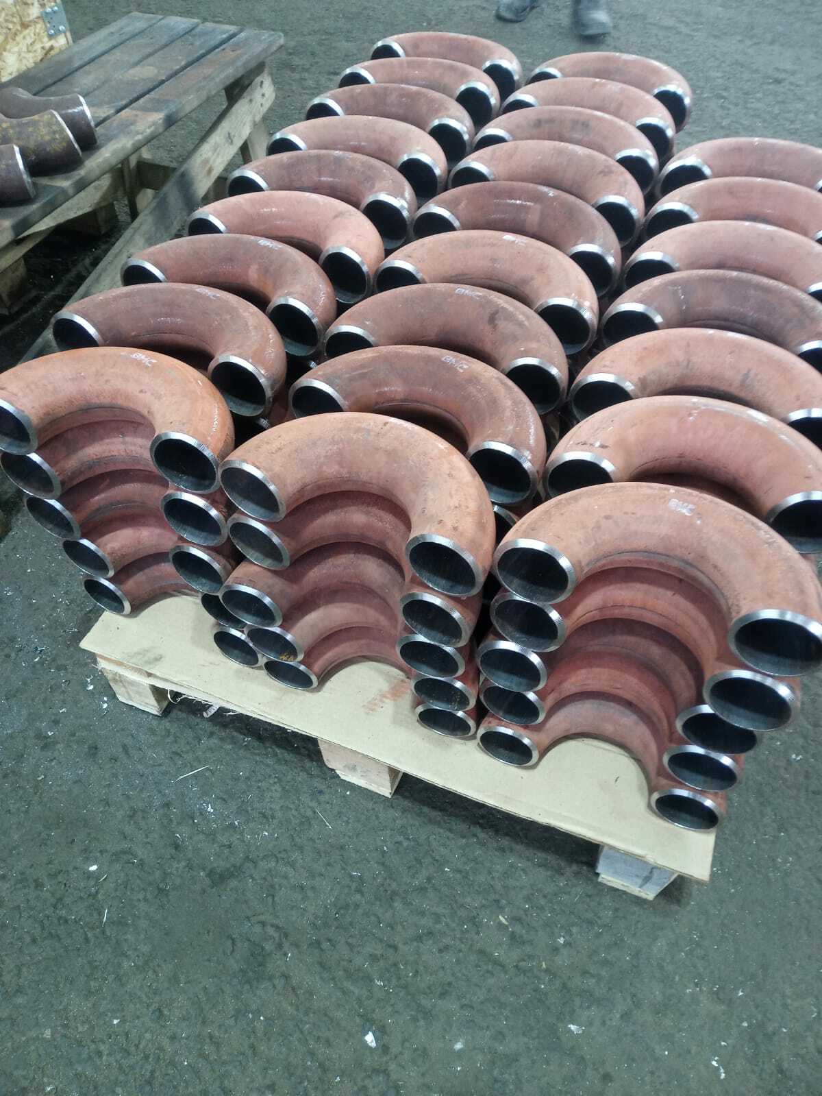 Отгрузка отводов стальных калачей