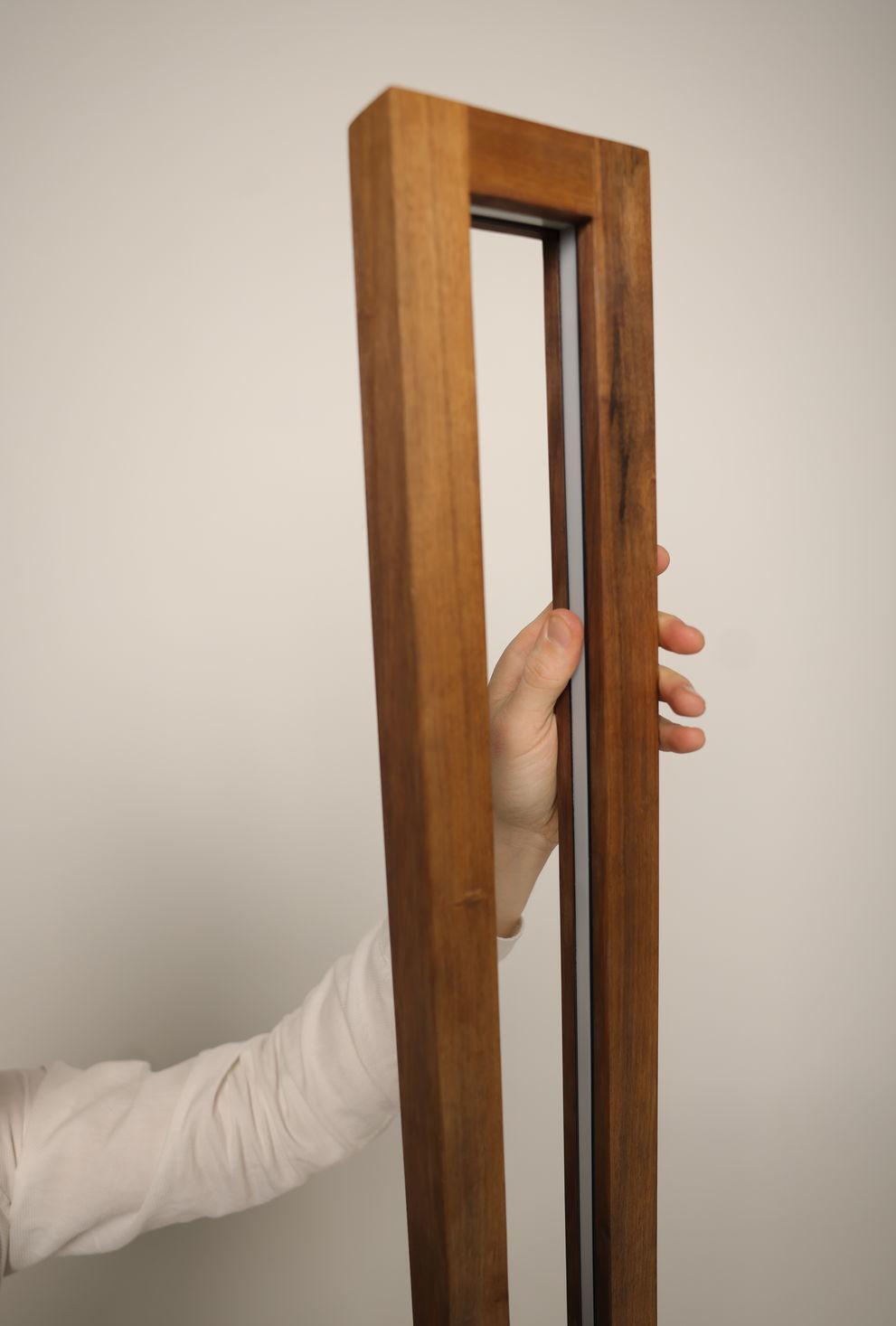 Авторский напольный светильник из натурального дерева ручной работы