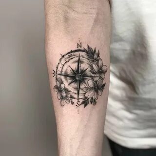 Тату Компас - Сюжеты и Эскизы Тату с Компасом | Tattoo-ideas.ru