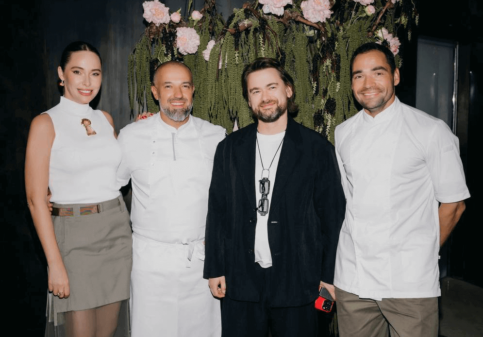 Команда ресторана Selfie на торжестве в честь дня рождения