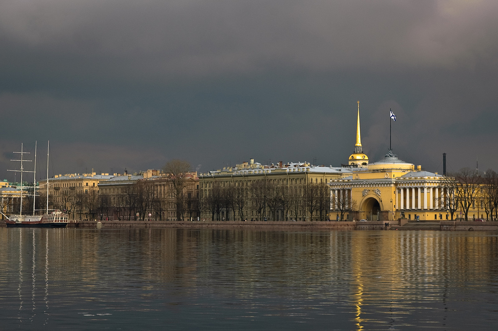 Петербург н. А.Захаров. Адмиралтейство. Санкт-Петербург. 1806–1823. Адмиралтейство (г. Санкт-Петербург, 1823 год);. Здание Адмиралтейства в Санкт-Петербурге. А Д Захаров здание Адмиралтейства Петербург.