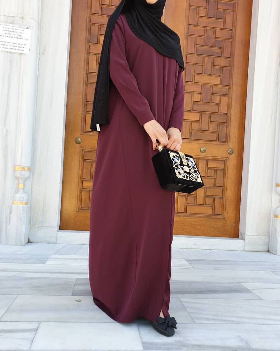 Одежда для мусульманских женщин интернет. Мусульманская абайя. Дубайский Абая фасон. Мусульманский абайя Турция. УММАШОП турецкие мусульманские платья.