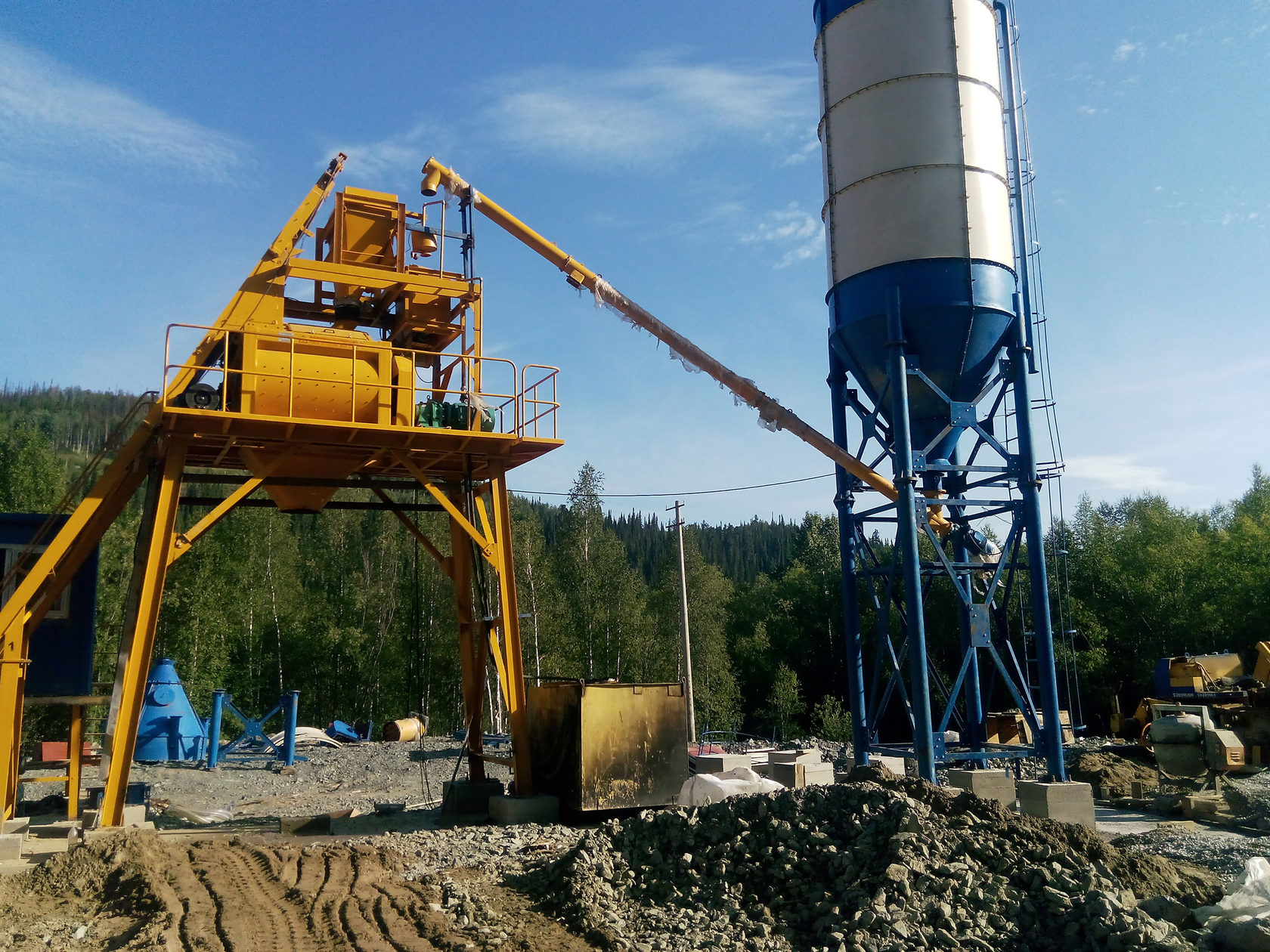 Silo watch. БРУ бетонно-растворный узел. Бетонорастворный узел РБУ-30. РБУ бетонный завод. БРУ бетонный завод.