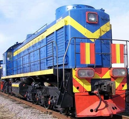 Тепловоз с локомотивной бригадой