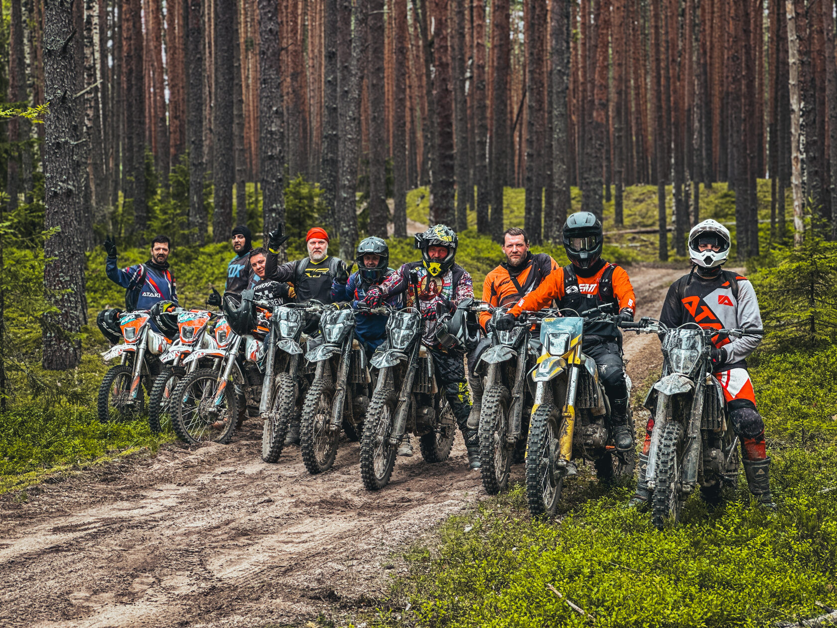 катание на кроссовых мотоциклах в формате проката в Подмосковье