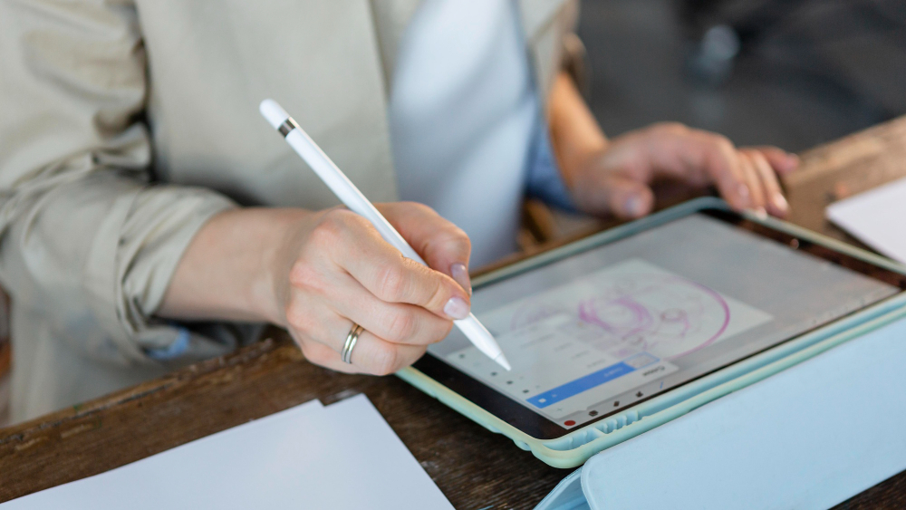 Як вибрати планшет у 2025 році: 7 важливих параметрів перед покупкою