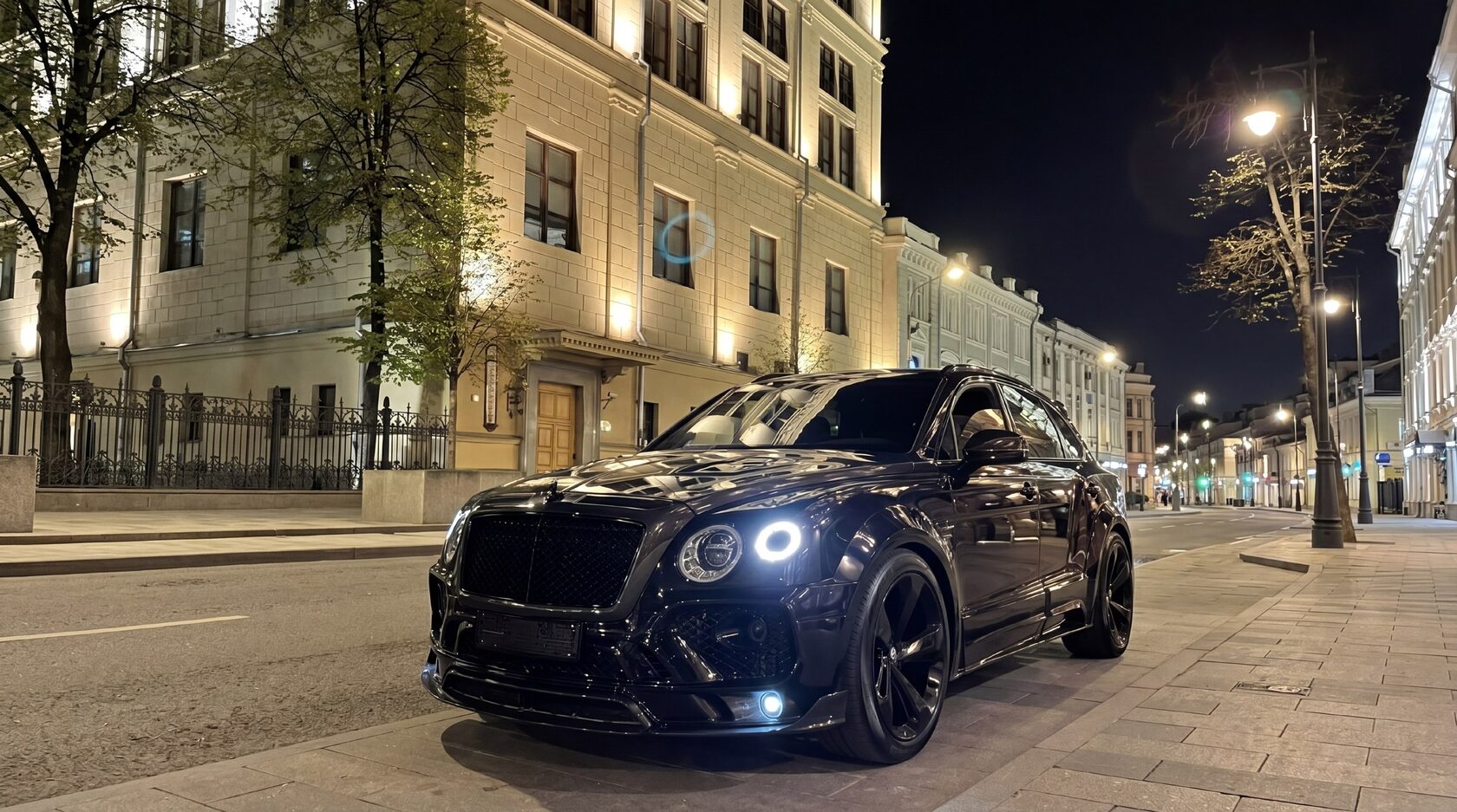 Bentley Bentayga Mansory Blue carbon — обвес Imperial Tuning