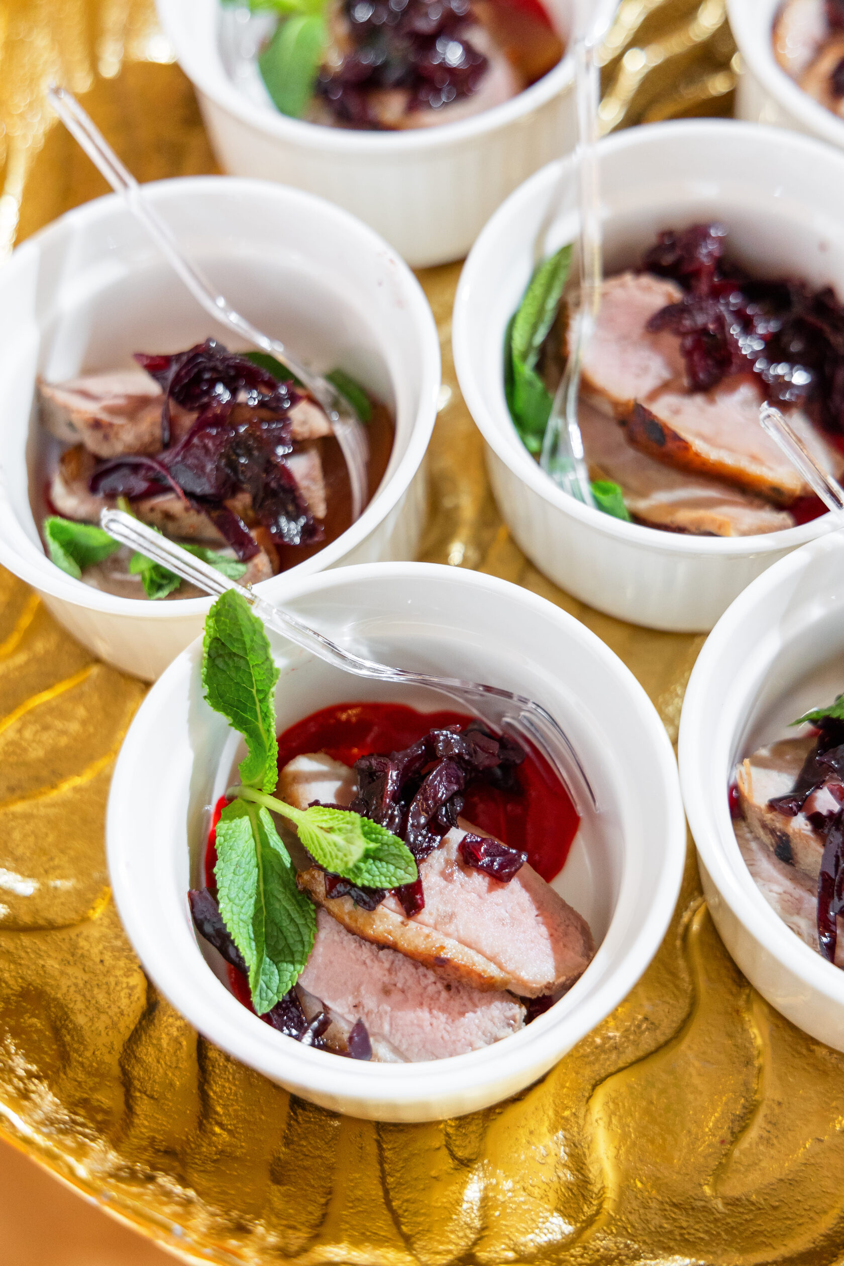 Мини-формат горячего на банкете — выездной кейтеринг Smile Event Москва