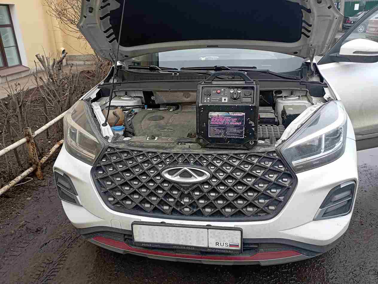 Прикурили разряженный аккумулятор Chery Tiggo 4, на Растанной улице в Фрунзенском районе Санкт-Петербурга