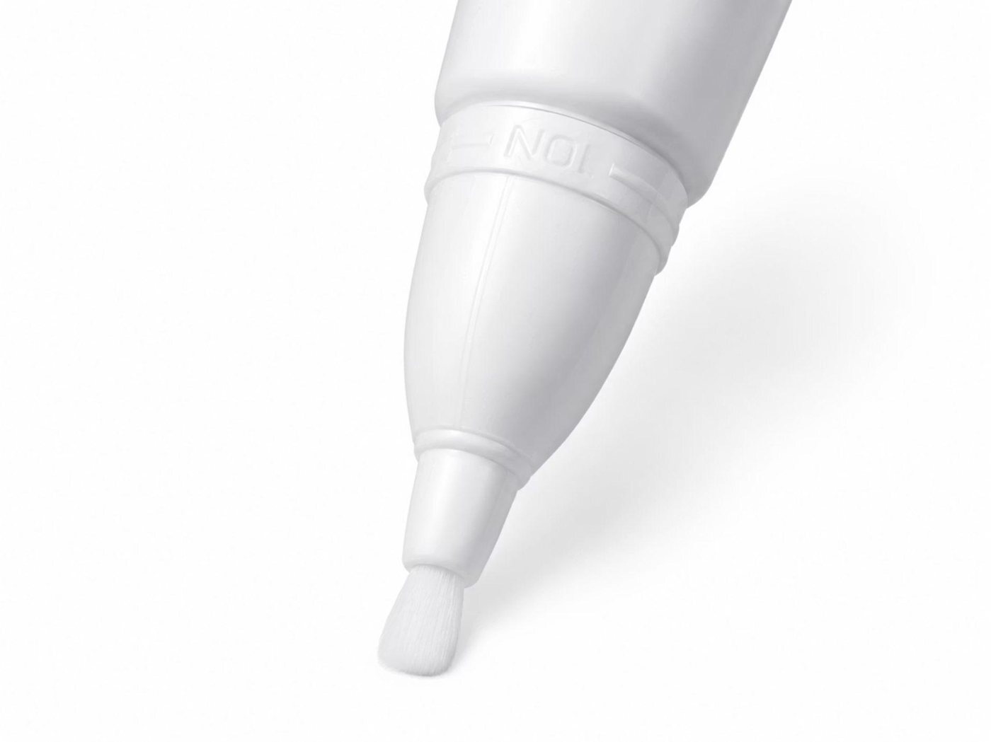 Наконечник-кисточка тюбика Holding Time Eye Serum