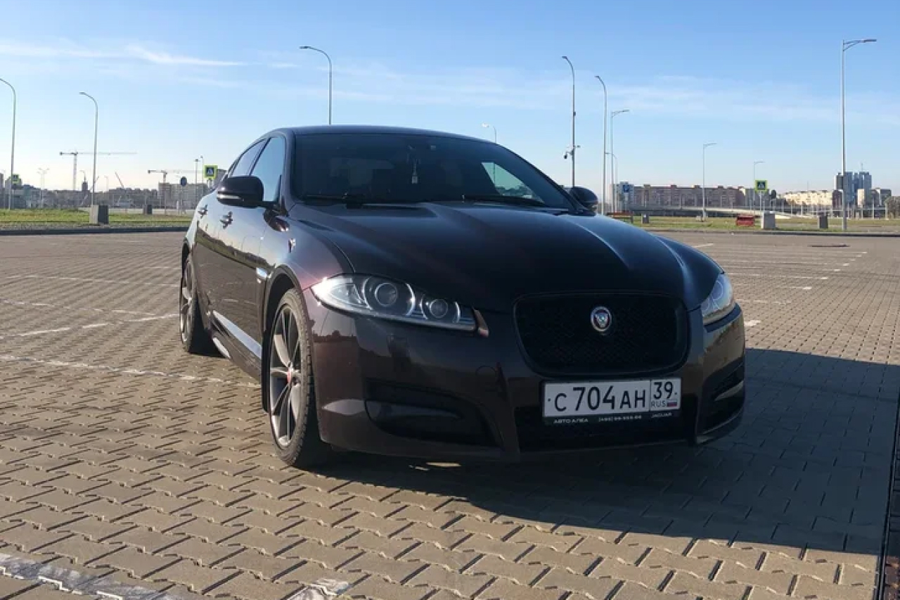 Jaguar XF