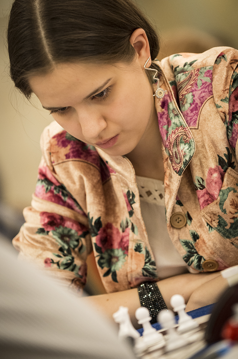 Alina Kashlinskaya Nos Super-finais Do Campeonato Da Xadrez Do Russo Imagem  de Stock Editorial - Imagem de jogo, povos: 106527999