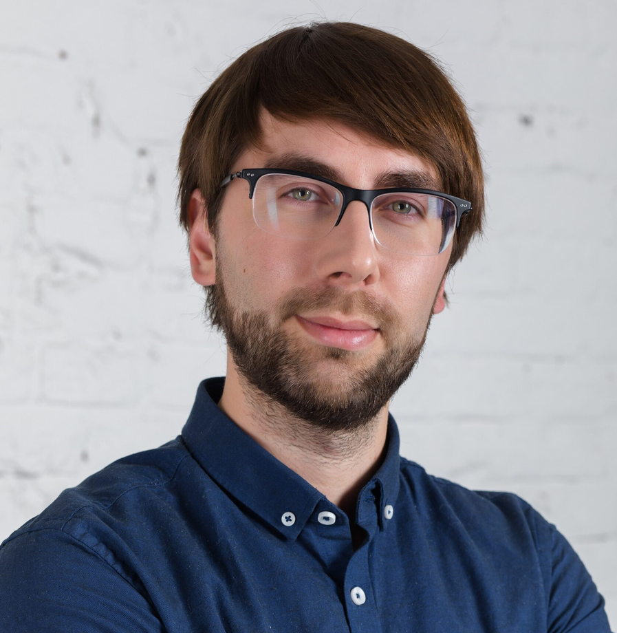 Михаил Карпов