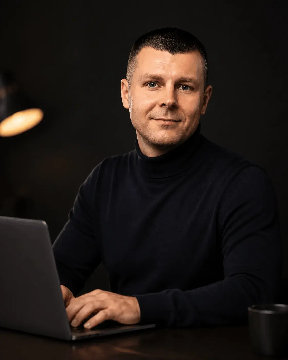 Роман Межевов — веб-разработчик, интернет-маркетолог, основатель агентства Директ Резалт