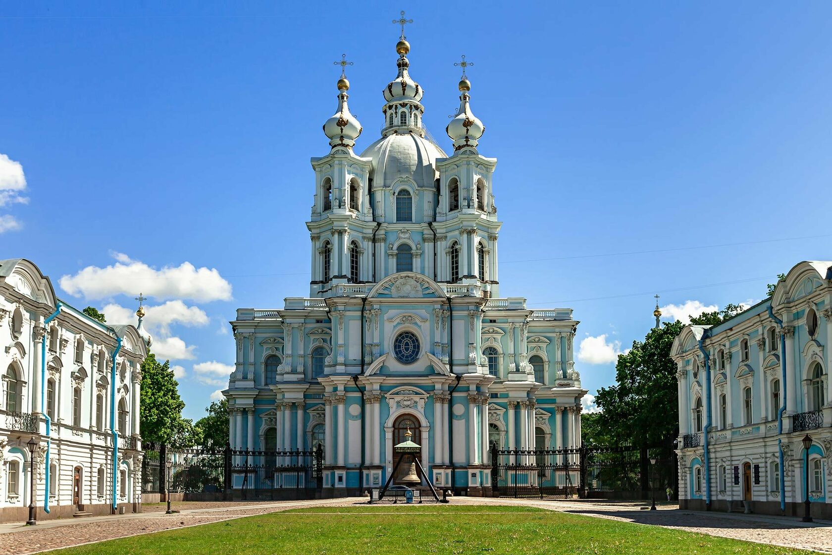 Исаак собор в Санкт Петербурге леса