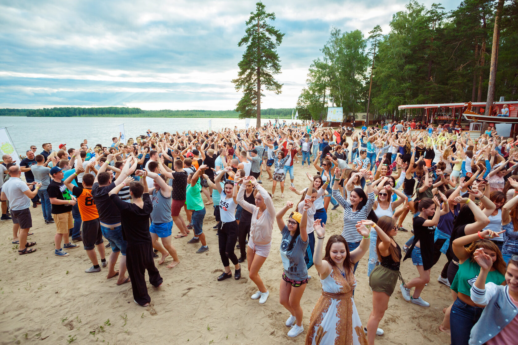 европа-азия екатеринбург. 1 августа велозаезд екатеринбург. велогонки соревнования. фотографии с московского марафона 2022. спортивные мероприятия в екатеринбурге.