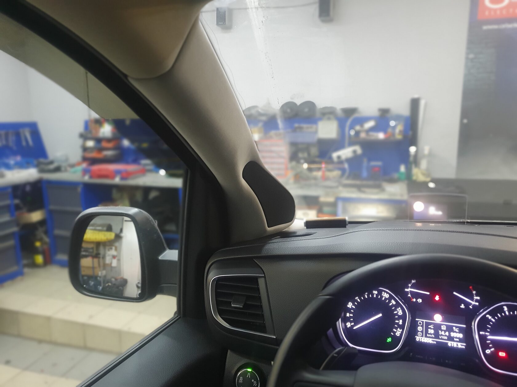 устанвока атвозвука Citroen SpaceTourer