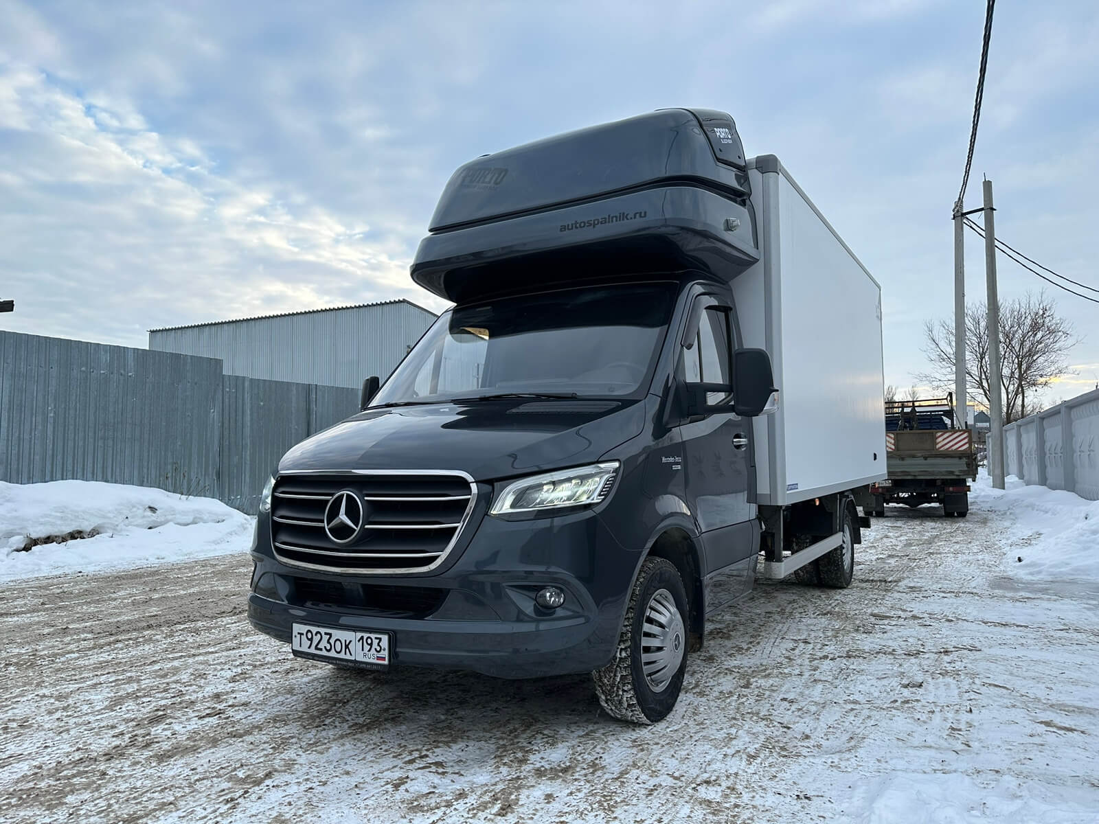 Спальник на Mercedes Sprinter (Porto New) от производителя по низкой цене