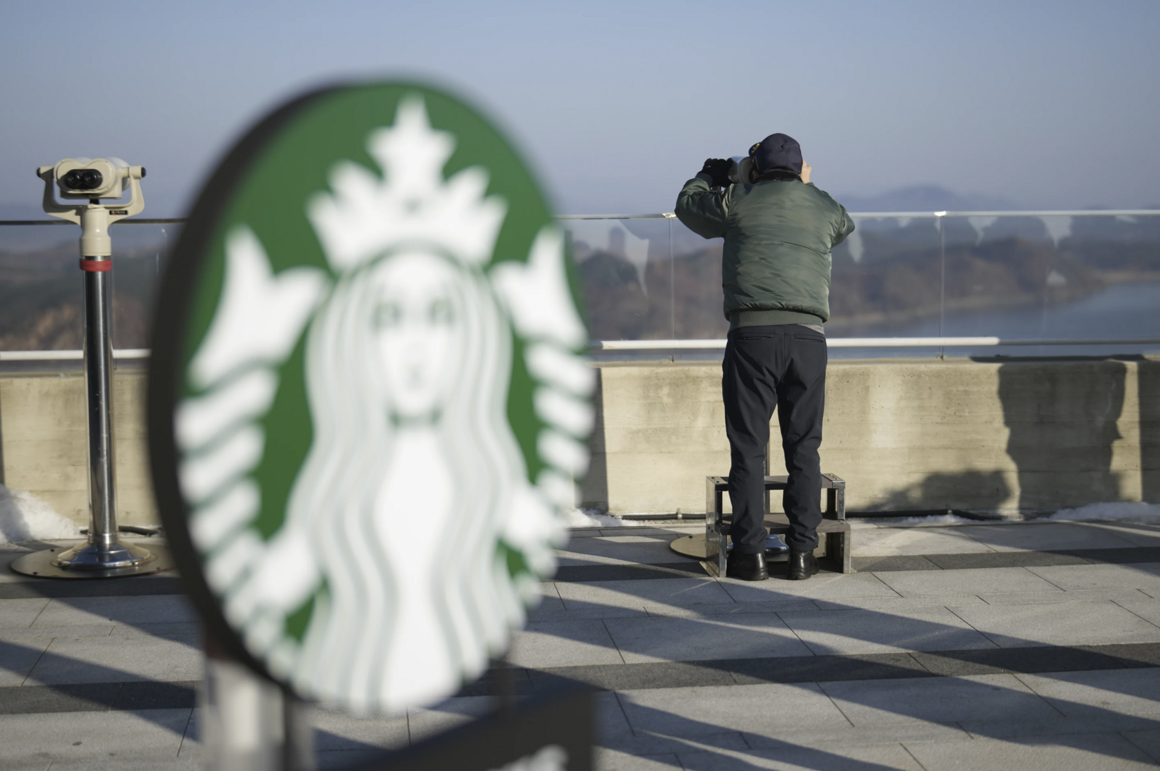 Starbucks кофейня открытие Кимпхо