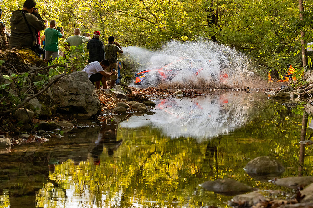 Тьерри Невилль и Мартейн Видаге, Hyundai i20 N Rally1 (ALZ WR 923), ралли Акрополь 2024