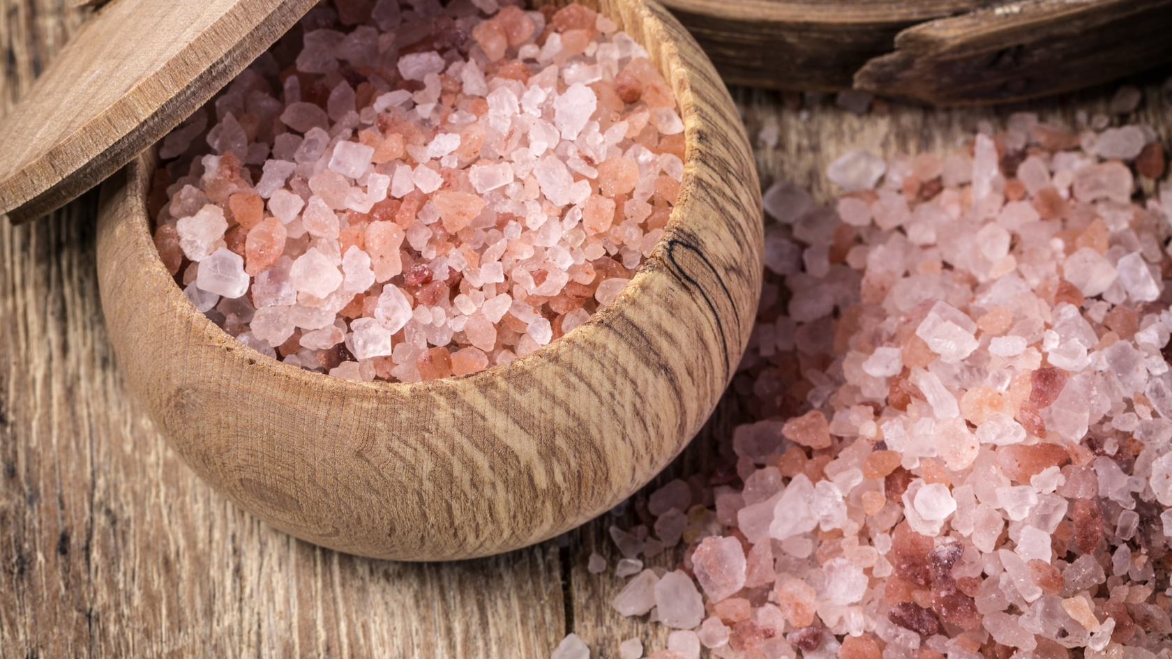 Соль гималайская розовая пищевая польза и вред. Розовая гималайская соль. Соль гималайская Кристаллы. Соляная парилка гималайская соль. Розовая гималайская соль кусковая.