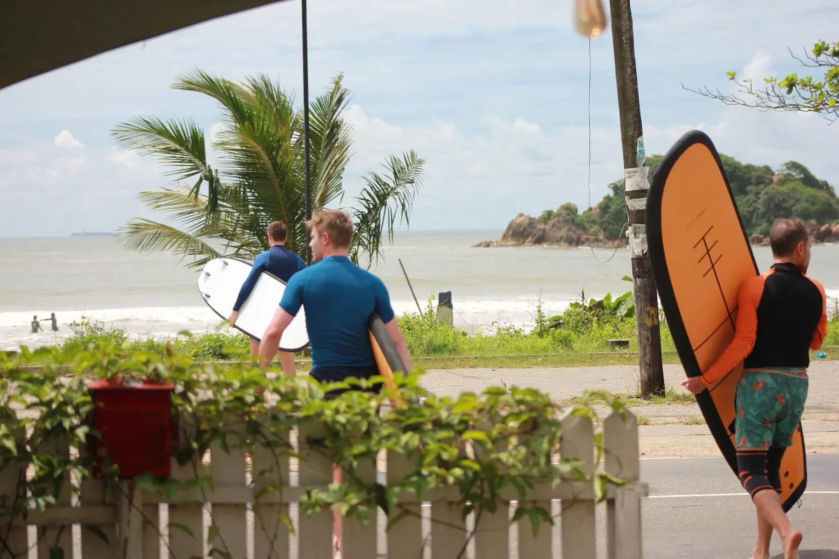 уроки серфинга шри ланка